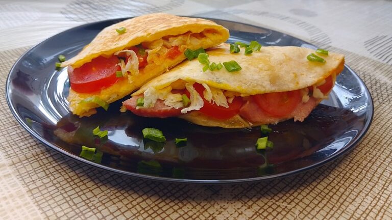Неймовірна тортилья з начинкою 🍴 Якщо не знаєте що приготувати на сніданок